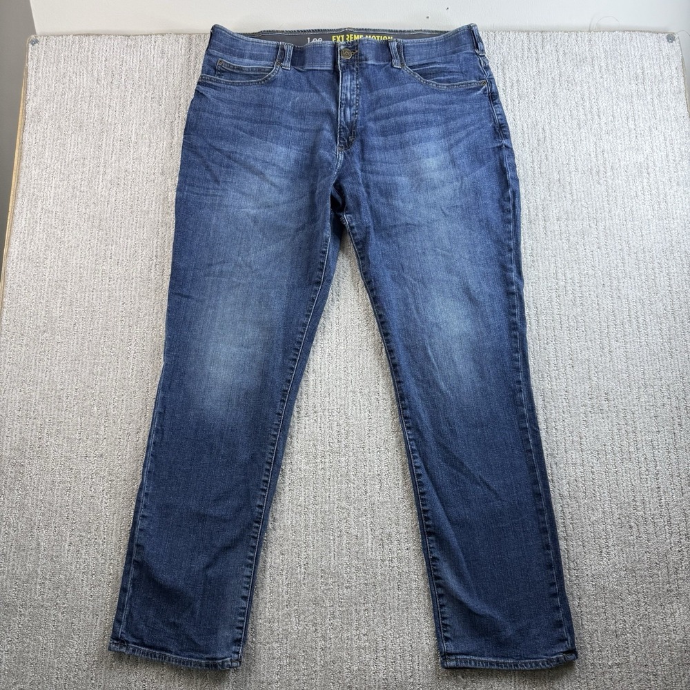 Lee Extreme Motion Men's Jeans Size 40x34 Straight Fit Tapered Leg